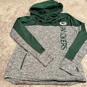 Brand new Green Bay Packers NFL hoodie. Never worn. Size Large.
